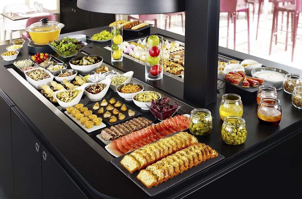 Campanile Salon-De-Provence Hotell Restaurang bild