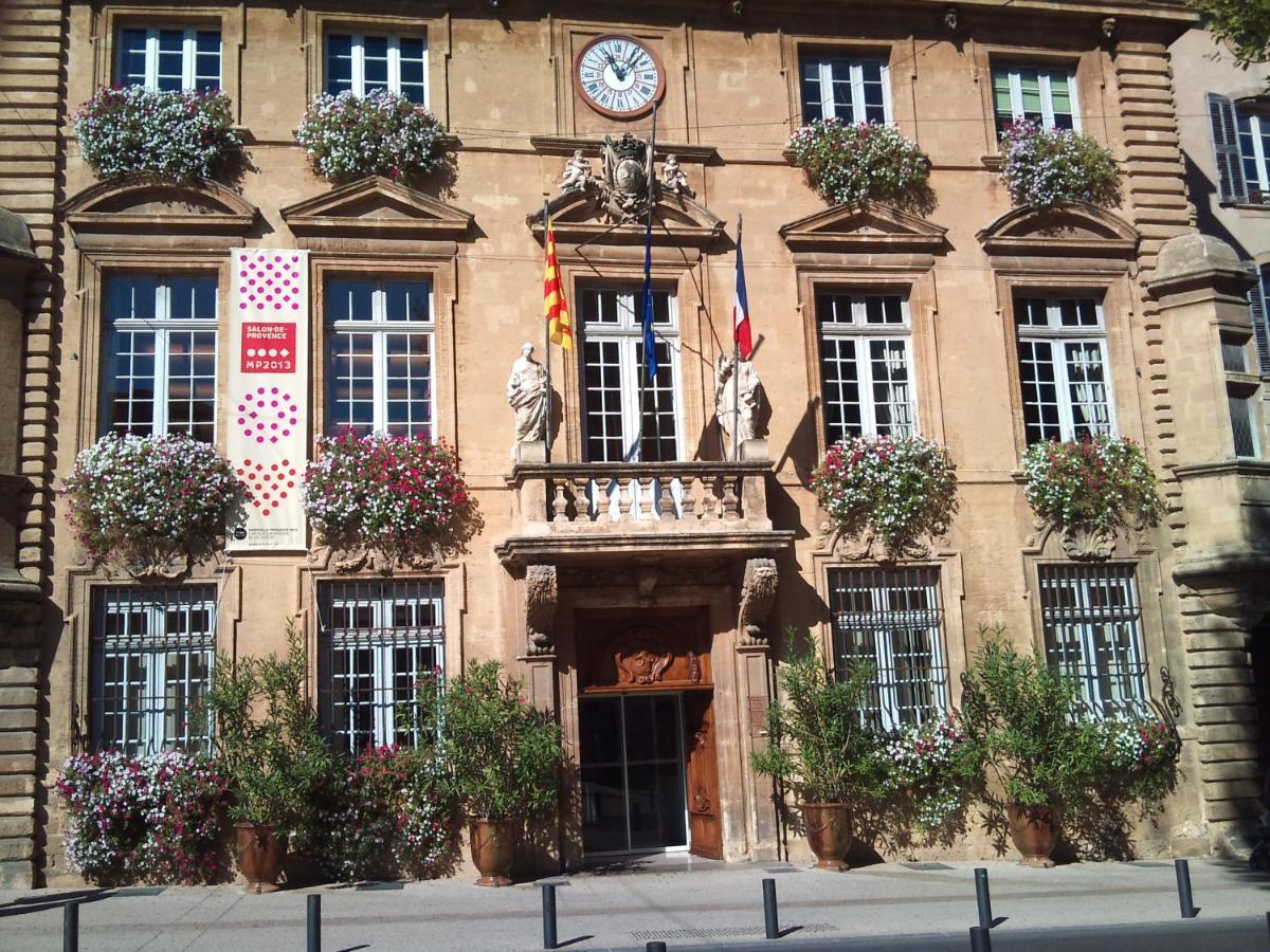 Campanile Salon-De-Provence Hotell Exteriör bild
